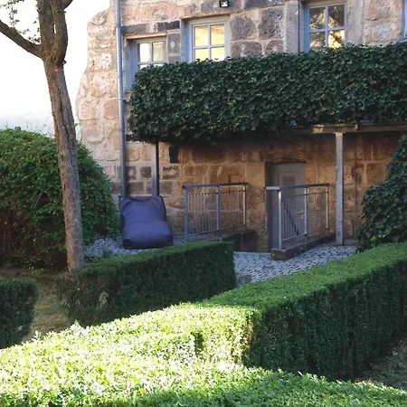 Meisterhaus * באיירוט